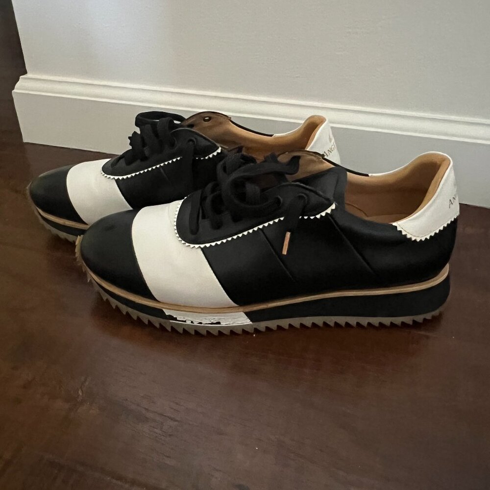 Angela Scott The Quinn Sneaker